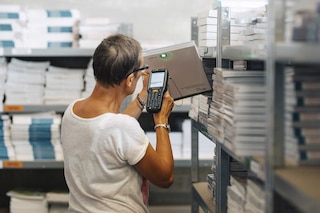 La codificación es uno de los métodos más efectivos para identificar y controlar todos los productos alojados en un depósito.
