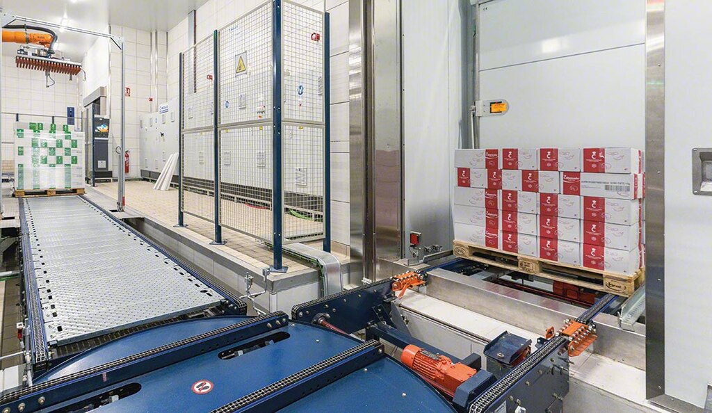 Los europallets son la plataforma de tablas idónea para operar en un depósito automático