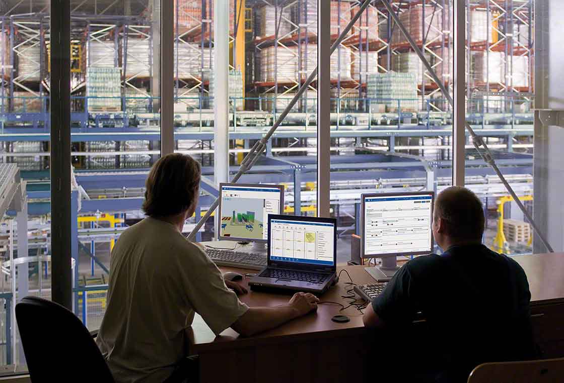 Equipo profesional responsable de la implantación del <em>software</em> Sistema de Gestión de Depósitos | Easy WMS. Equipo profesional responsable de la implantación del <em>software</em> Sistema de Gestión de Depósitos | Easy WMS.
