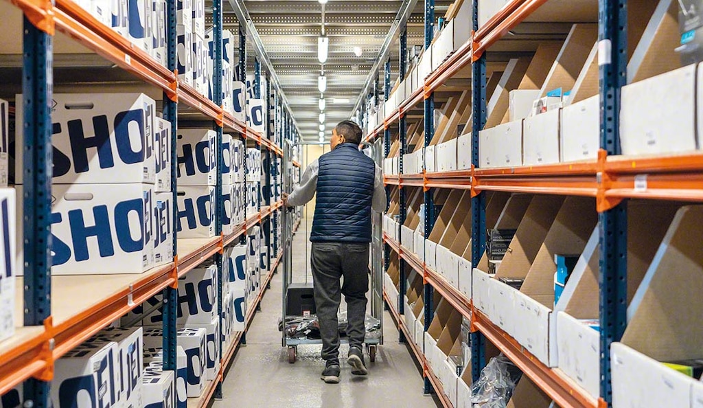 Motocard ha optimizado la preparación de pedidos con el sistema Easy WMS