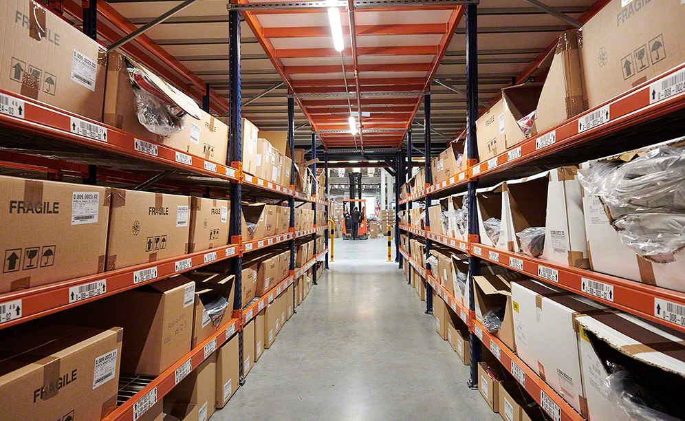 El acceso directo facilita la manipulación de la mercadería de Grupo Rossignol El acceso directo facilita la manipulación de la mercadería de Grupo Rossignol