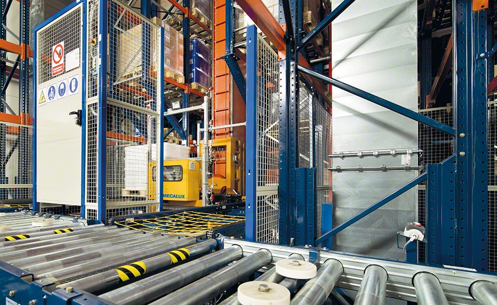 El depósito automático autoportante de Novartis en Polonia