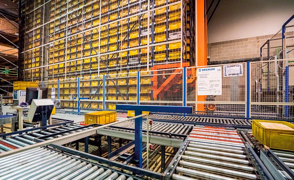 Mecalux ha equipado el depósito de JCH en Barcelona con un depósito automático miniload que ofrece una capacidad de almacenaje para 4.076 cajas