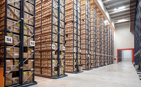 Racks selectivos con capacidad para 658.236 cajas, para el archivo documental de Banco de Sabadell Racks selectivos con capacidad para 658.236 cajas, para el archivo documental de Banco de Sabadell