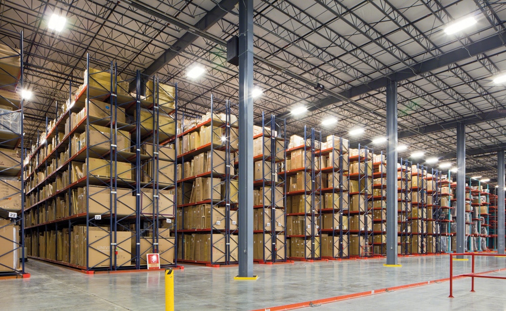 Los racks selectivos tienen la peculiaridad de ofrecer múltiples opciones de almacenamiento de mercaderías
