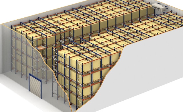 Para optimizar al máximo el espacio, Mecalux ha proyectado una instalación con distintos bloques de estanterías con el sistema compacto semiautomático Pallet Shuttle
