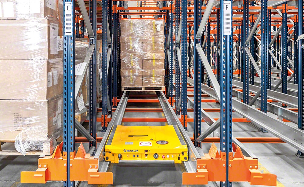 La empresa Vente-privee apuesta por Mecalux para aumentar la eficiencia de su centro de distribución La empresa Vente-privee apuesta por Mecalux para aumentar la eficiencia de su centro de distribución