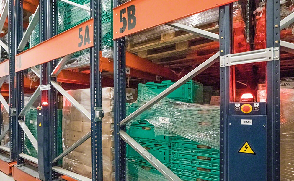 Racks sobre bases móviles Movirack, para operador logístico portugués Racks sobre bases móviles Movirack, para operador logístico portugués