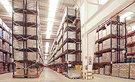 Racks selectivos para más de 30.000 pallets Racks selectivos para más de 30.000 pallets