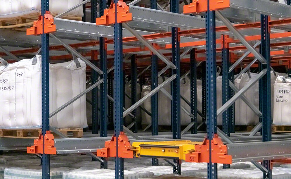 Pallet Shuttle semiautomático en el depósito de Zuidnatie en Bélgica