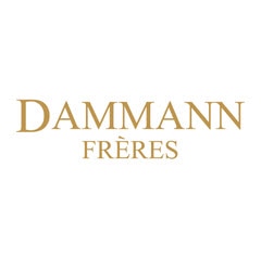 Racks selectivos y transportadores para el té de Dammann Frères Racks selectivos y transportadores para el té de Dammann Frères