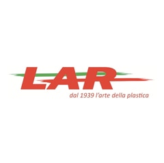 LAR: dinamismo y capacidad con tres sistemas de almacenaje LAR: dinamismo y capacidad con tres sistemas de almacenaje