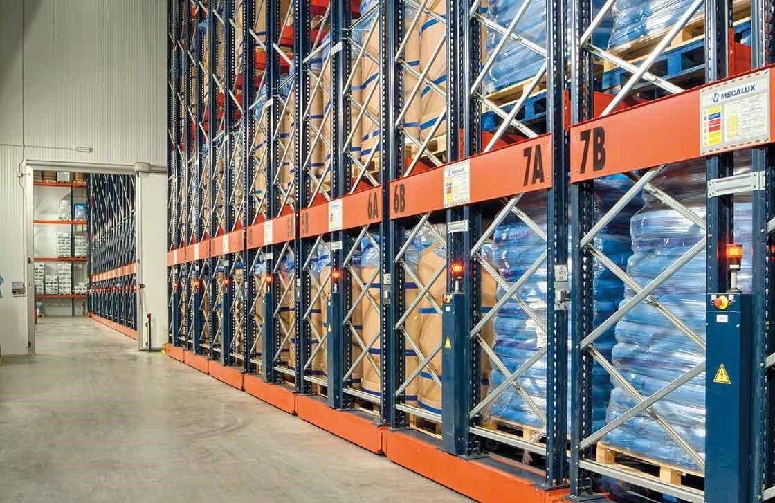 Los racks móviles Movirack han conseguido aumentar la capacidad del depósito frigorífico de Iberfresco
