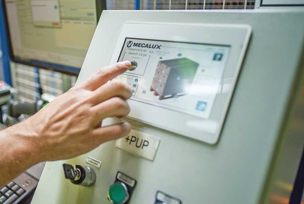 El sistema de gestión de depósito asiste en las tareas asociadas a la recepción de mercaderías El sistema de gestión de depósito asiste en las tareas asociadas a la recepción de mercaderías