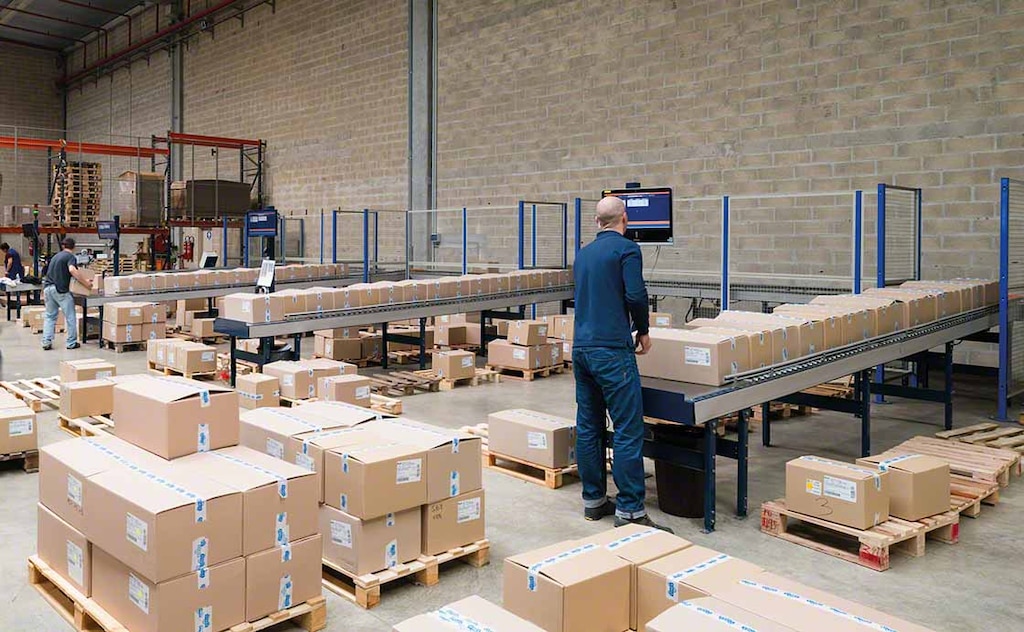 El uso racional del embalaje en logística permite ahorrar costes en el acondicionado de pedidos