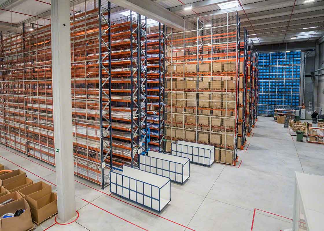 El sobrestock producido por el efecto látigo puede poner contra las cuerdas la capacidad de almacenamiento de las instalaciones