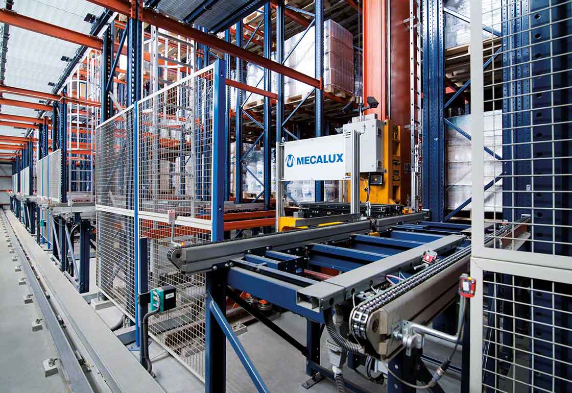 Los sistemas automáticos facilitan el manejo con seguridad de cargas en los depósitos de productos químicos