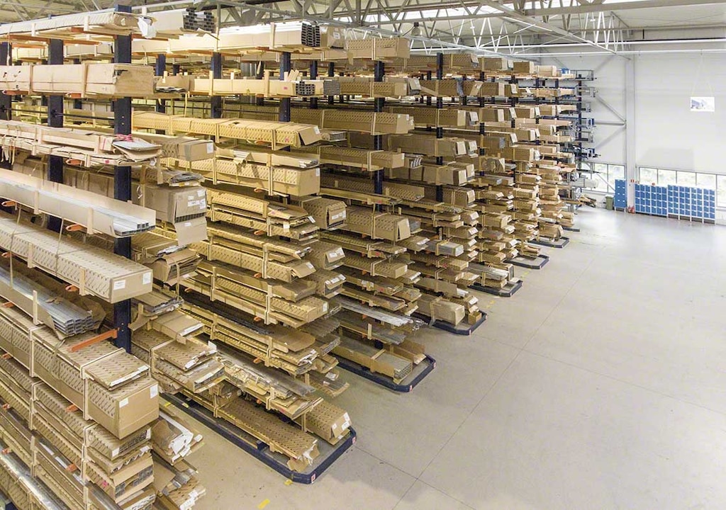 Los depósitos dedicados a la logística de producción pueden tener suministros con características especiales Los depósitos dedicados a la logística de producción pueden tener suministros con características especiales