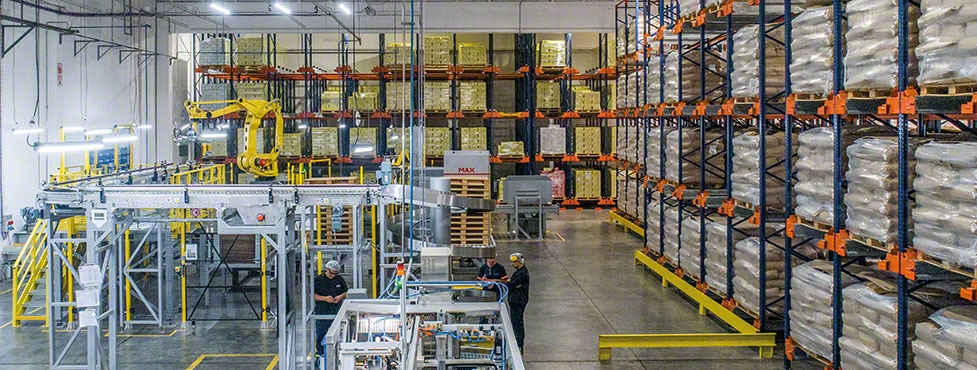 Nestlé pone en marcha un depósito en Argentina para la línea de leche en polvo Nestlé pone en marcha un depósito en Argentina para la línea de leche en polvo