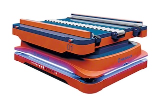 El AMR 1500 con transportador ha sido desarrollado para el transporte interno de pallets