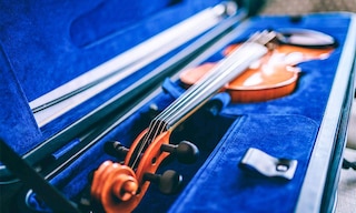El almacenamiento y transporte de instrumentos musicales exige precisión y cuidado para preservar su calidad