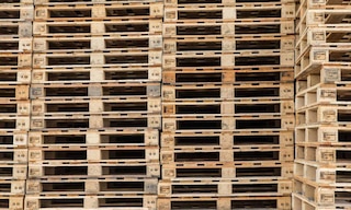 El marcado de pallets asegura la trazabilidad, el cumplimiento legal y la seguridad