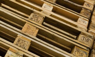 El pallet fitosanitario tiene como objetivo prevenir la propagación de plagas en la exportación de mercadería