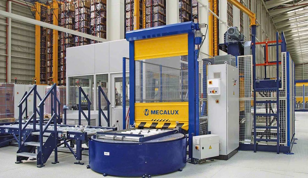En los puestos de inspección de entrada en depósitos automáticos se verifican las condiciones de los pallets esclavos
