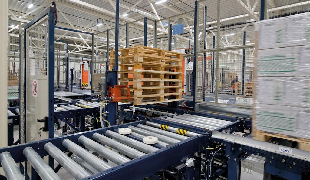 Elegir el grado de pallet adecuado es clave para la eficiencia y seguridad logística