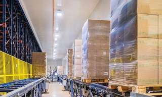 La producción continua es un proceso en el que los productos se fabrican sin interrupciones