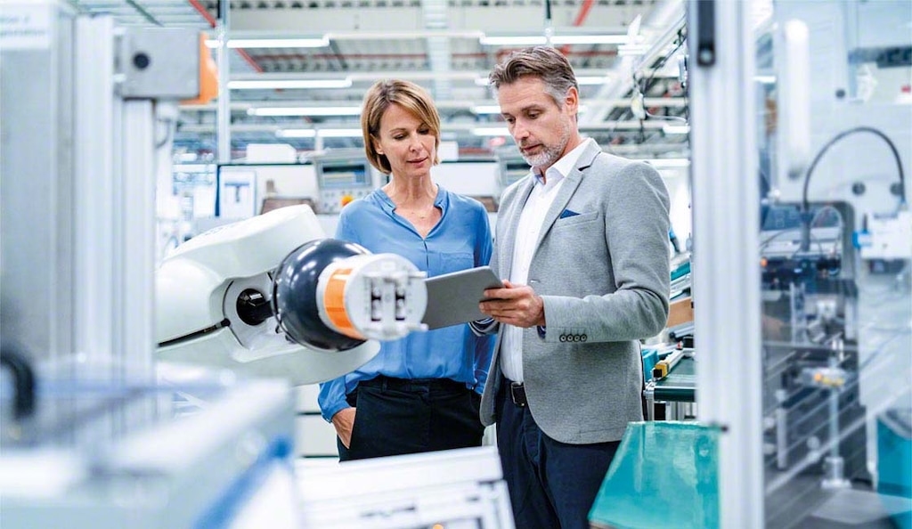 La persona responsable de compras es una pieza central de la cadena de suministro