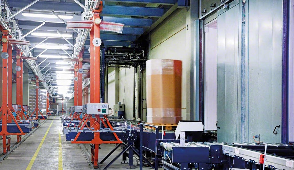 SCADA coordina los procesos automatizados del depósito de Congelados de Navarra