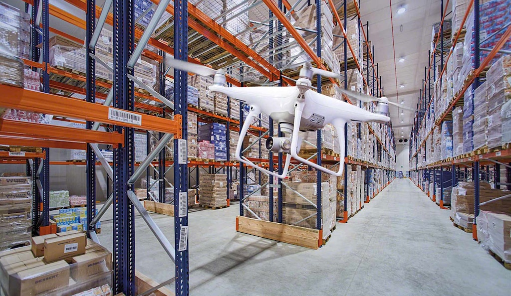 Los drones están empezando a despegar dentro del sector logístico como un tipo de robot de depósito eficiente