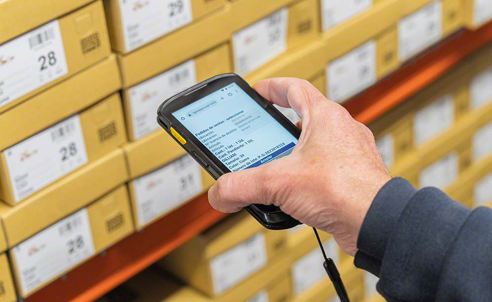 Gioseppo utiliza un sistema de almacenamiento automático en su centro logístico