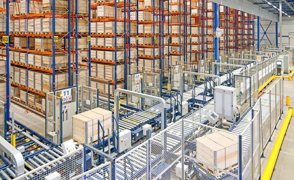 Los transportadores trasladan la mercadería con total autonomía Los transportadores trasladan la mercadería con total autonomía