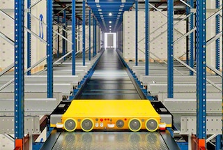 El shuttle 3D se reincorpora a la circulación tras depositar el pallet