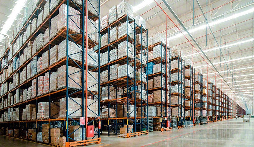 Capacidad de almacenaje y agilidad en el nuevo depósito de Armazém Mateus